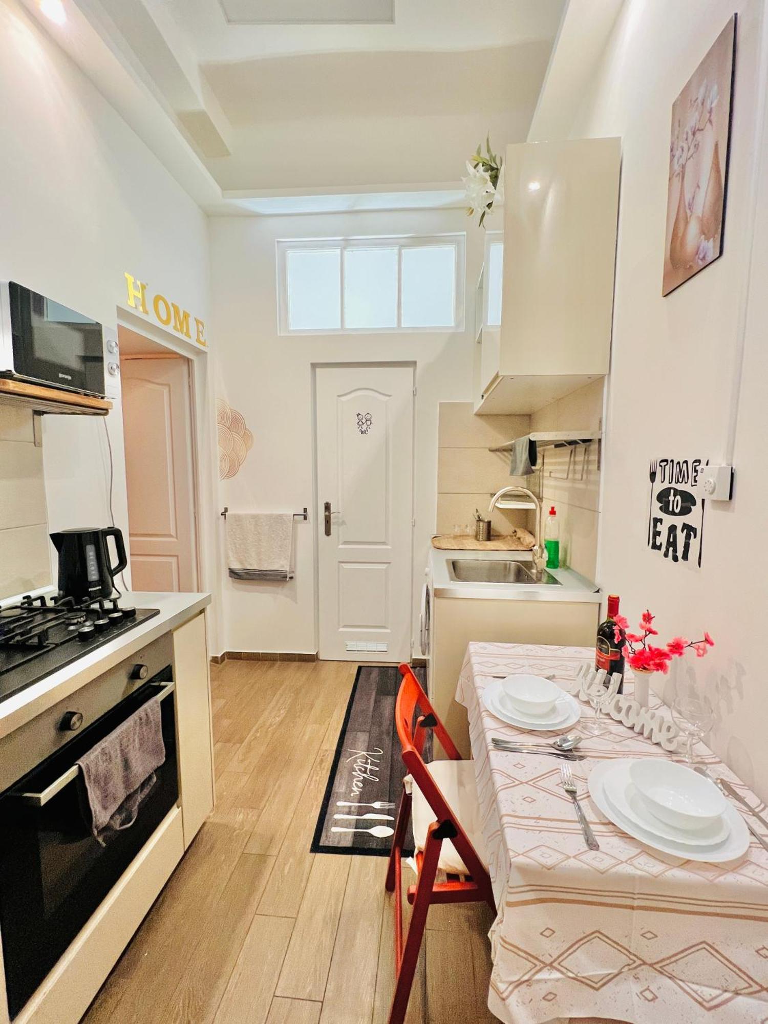 Chloe Apartment Budapest Ngoại thất bức ảnh