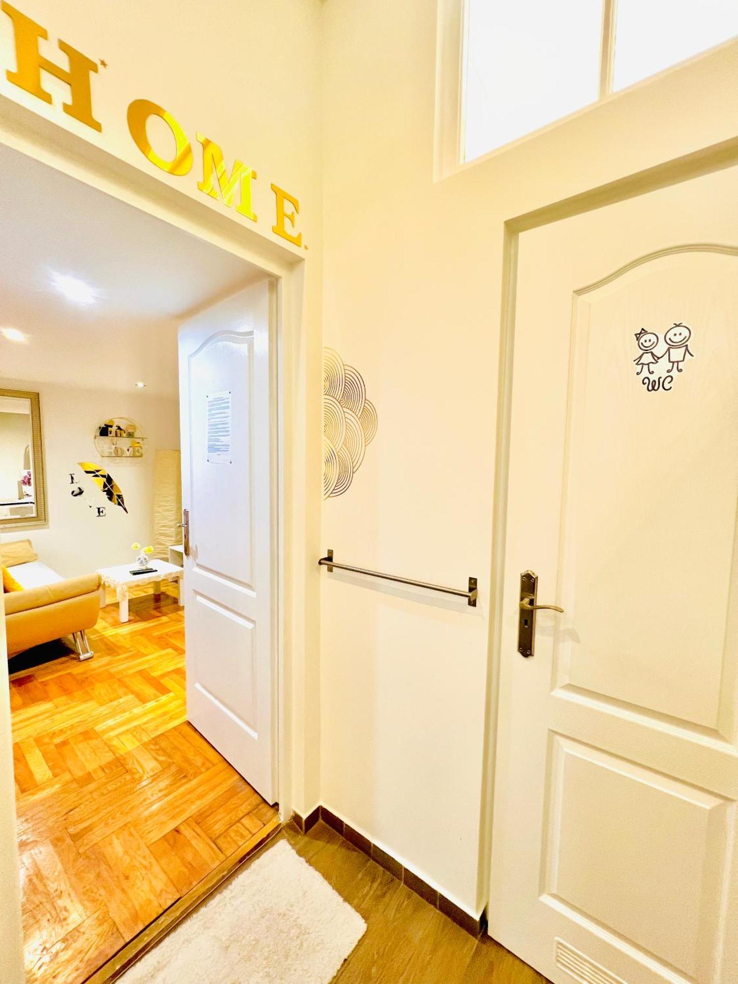 Chloe Apartment Budapest Ngoại thất bức ảnh